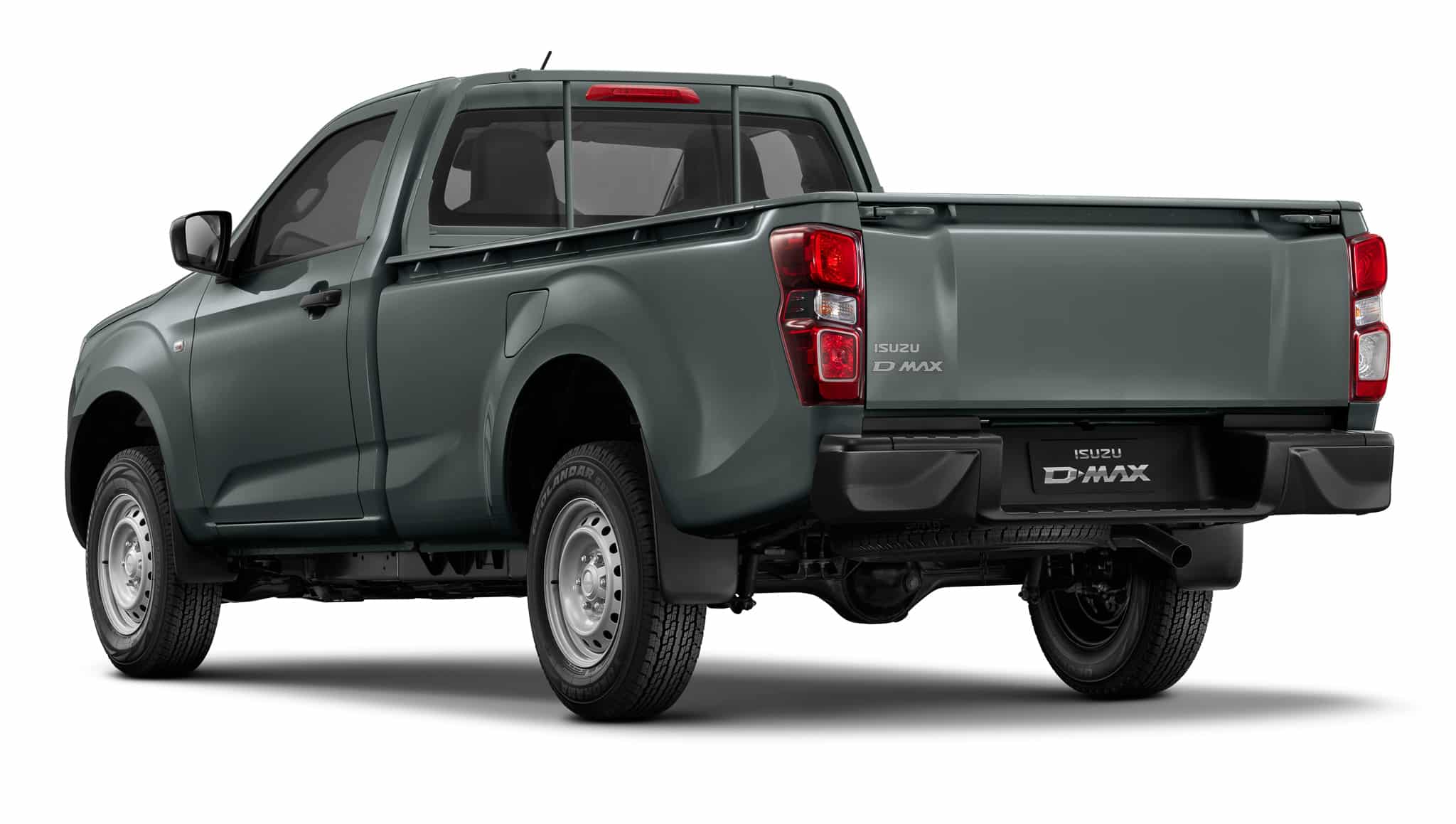 Isuzu D-Max gris, cabine simple, jantes acier, vue arrière utilitaire sur fond blanc.