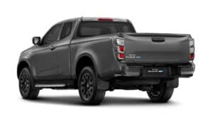 Pick-up Isuzu D-MAX EV gris, vue arrière trois-quarts, logo EV visible, design robuste et moderne.