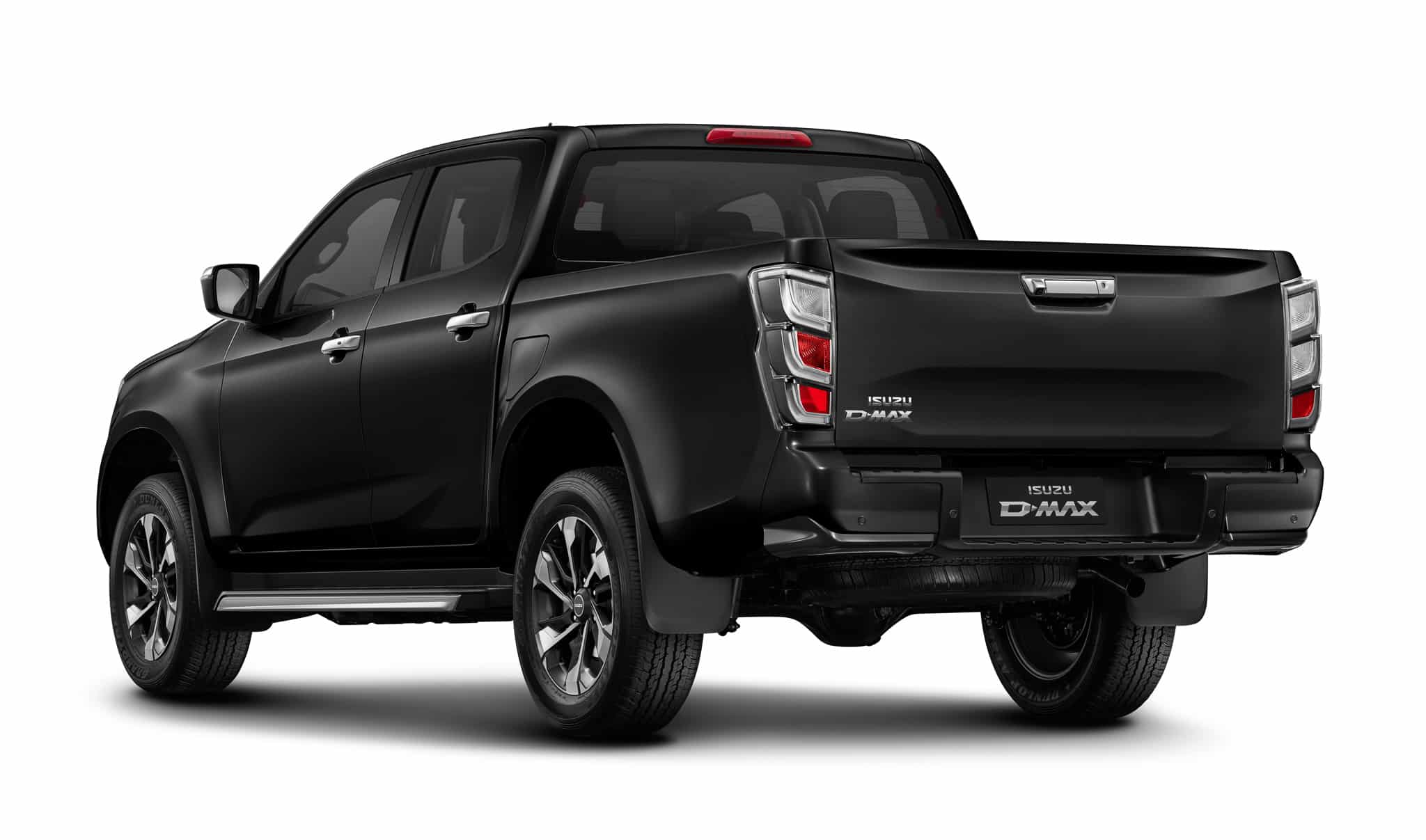 Pickup Isuzu D-MAX noir, vue arrière trois-quarts avec logos visibles et jantes alliage sur fond blanc.