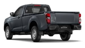Pick-up Isuzu D-MAX gris anthracite, vue arrière trois-quarts, benne et roues en acier sur fond blanc.