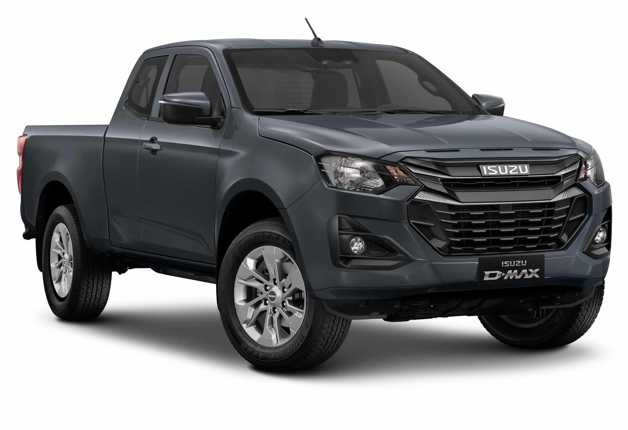 Isuzu D-Max gris foncé, pick-up cabine approfondie avec jantes alliage, vue trois-quarts avant sur fond blanc.