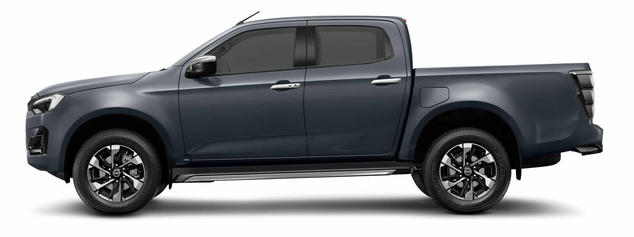 Pick-up Isuzu D-Max gris foncé de profil avec jantes alliage sur fond blanc.