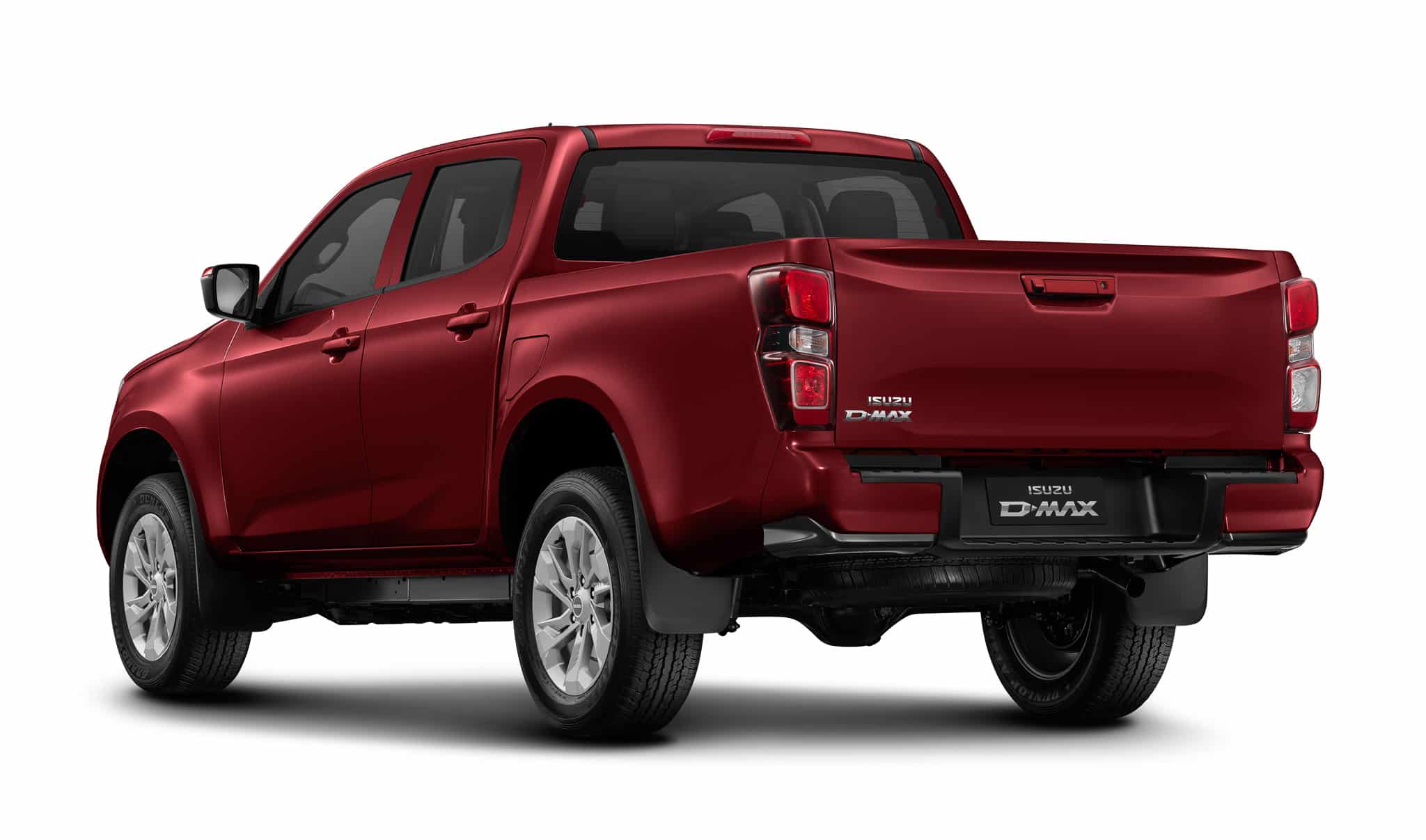 Pick-up Isuzu D-MAX rouge, vue arrière trois-quarts, jantes alliage, logo Isuzu D-MAX sur fond blanc.