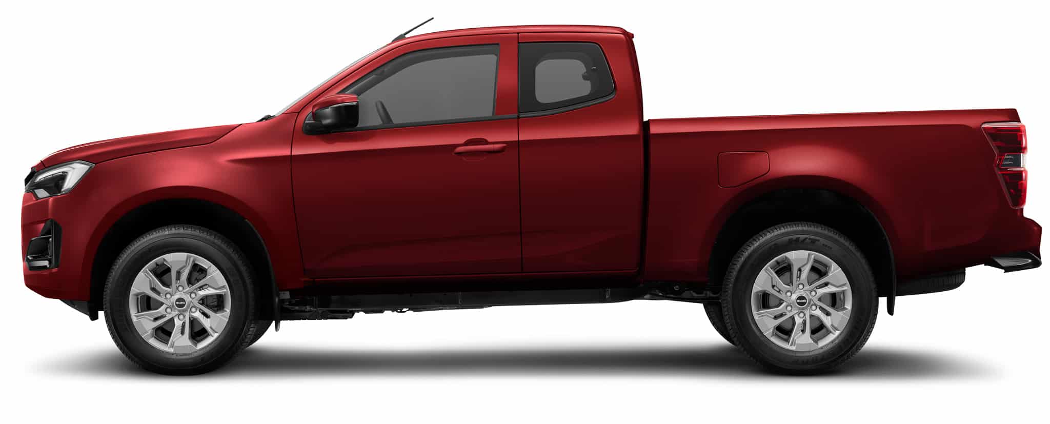 Pick-up Isuzu D-Max rouge métallisé, profil latéral cabine allongée.