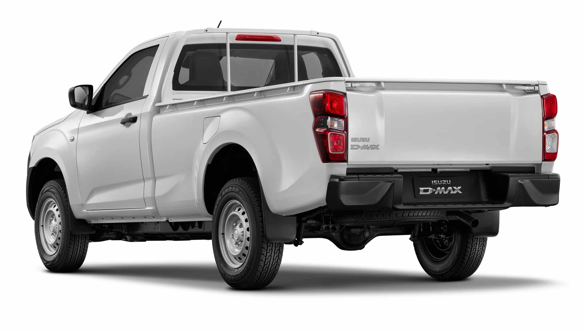 Isuzu D-MAX blanc cabine simple, vue arrière avec benne sur fond blanc.