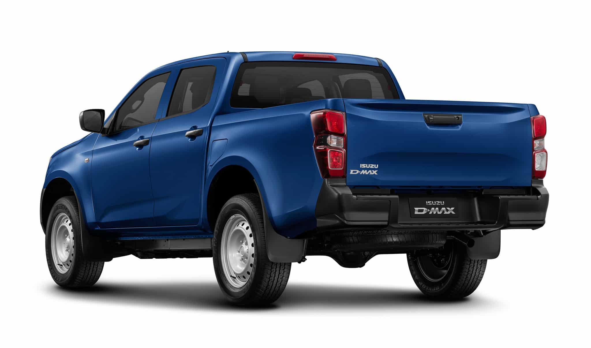 Pickup Isuzu D-Max bleu, vue arrière trois-quarts, roues en acier et logos sur le hayon.