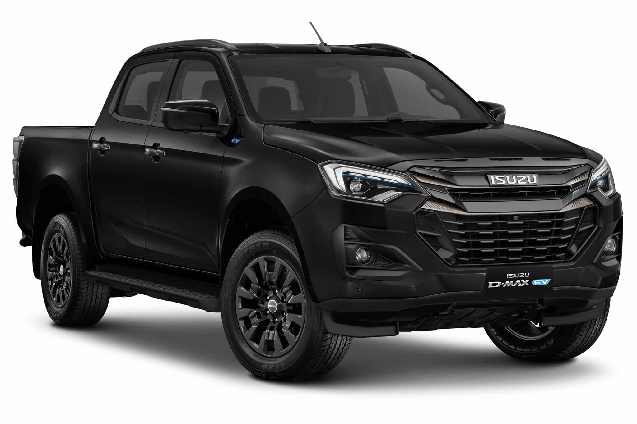 Pick-up Isuzu D-MAX EV noir robuste, véhicule électrique sur fond blanc.