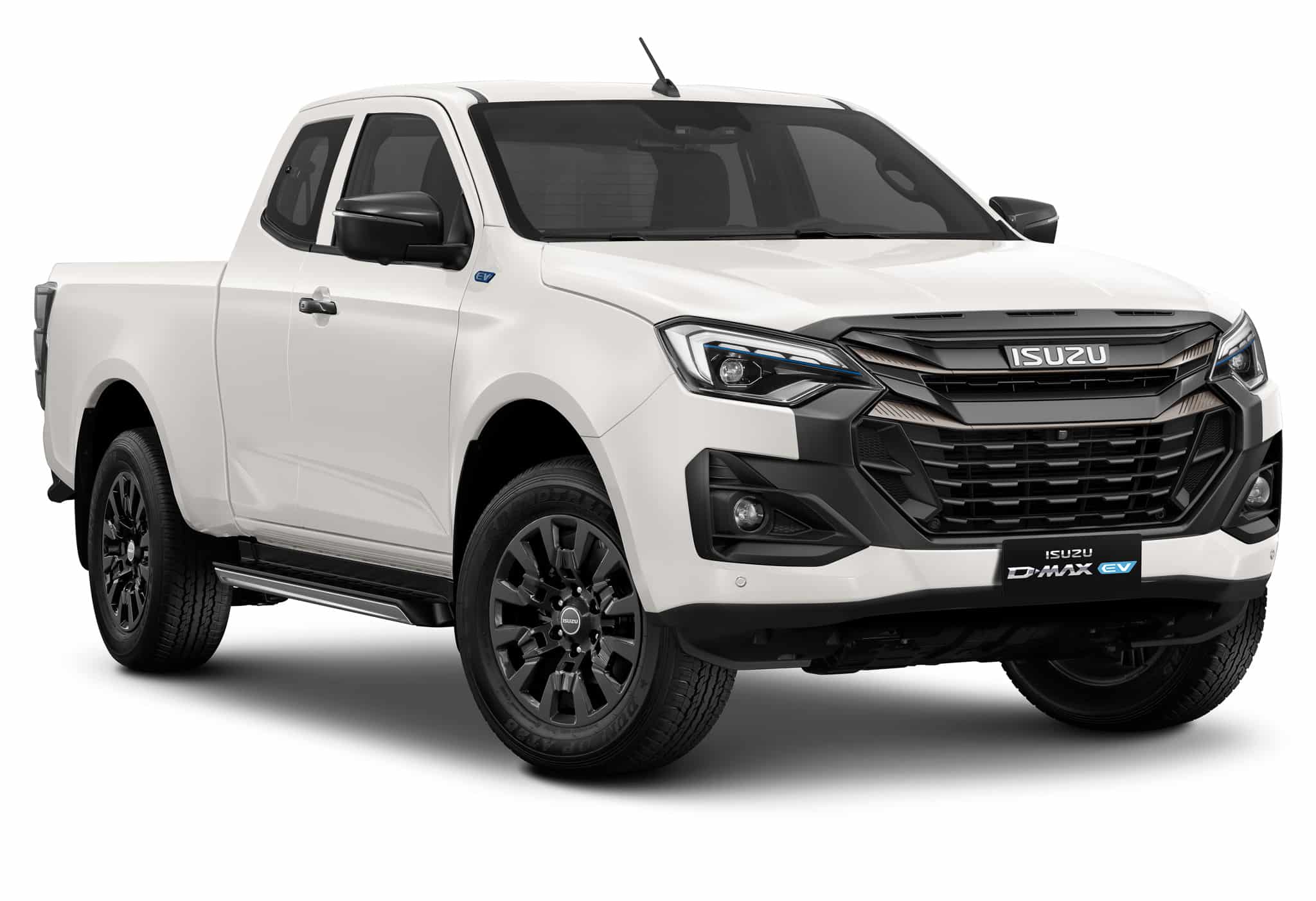 Pick-up Isuzu D-Max EV blanc, design robuste avec accents noirs et jantes sombres.