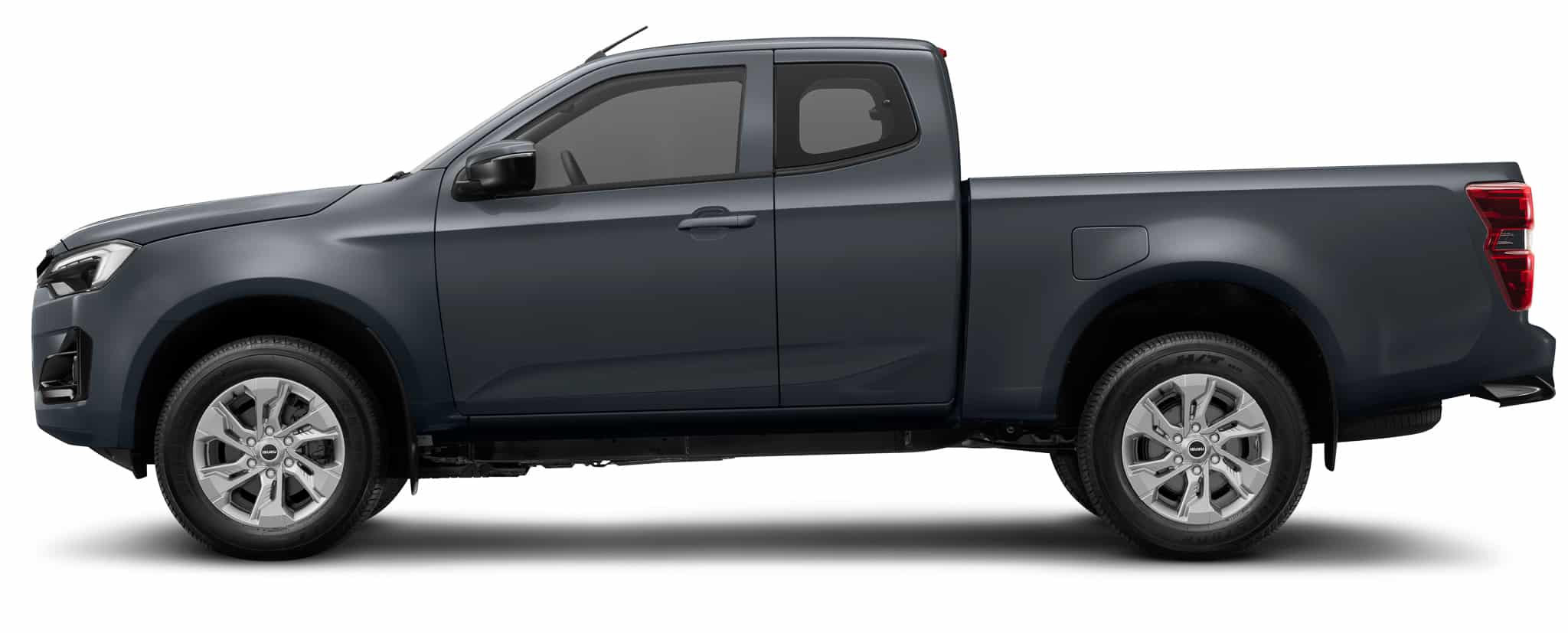 Isuzu D-Max gris anthracite de profil, cabine approfondie, jantes alliage sur fond blanc.