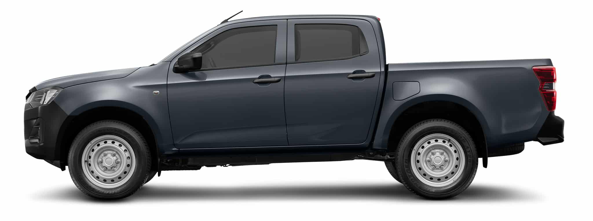 Isuzu D-Max gris foncé de profil avec jantes en acier sur fond blanc.