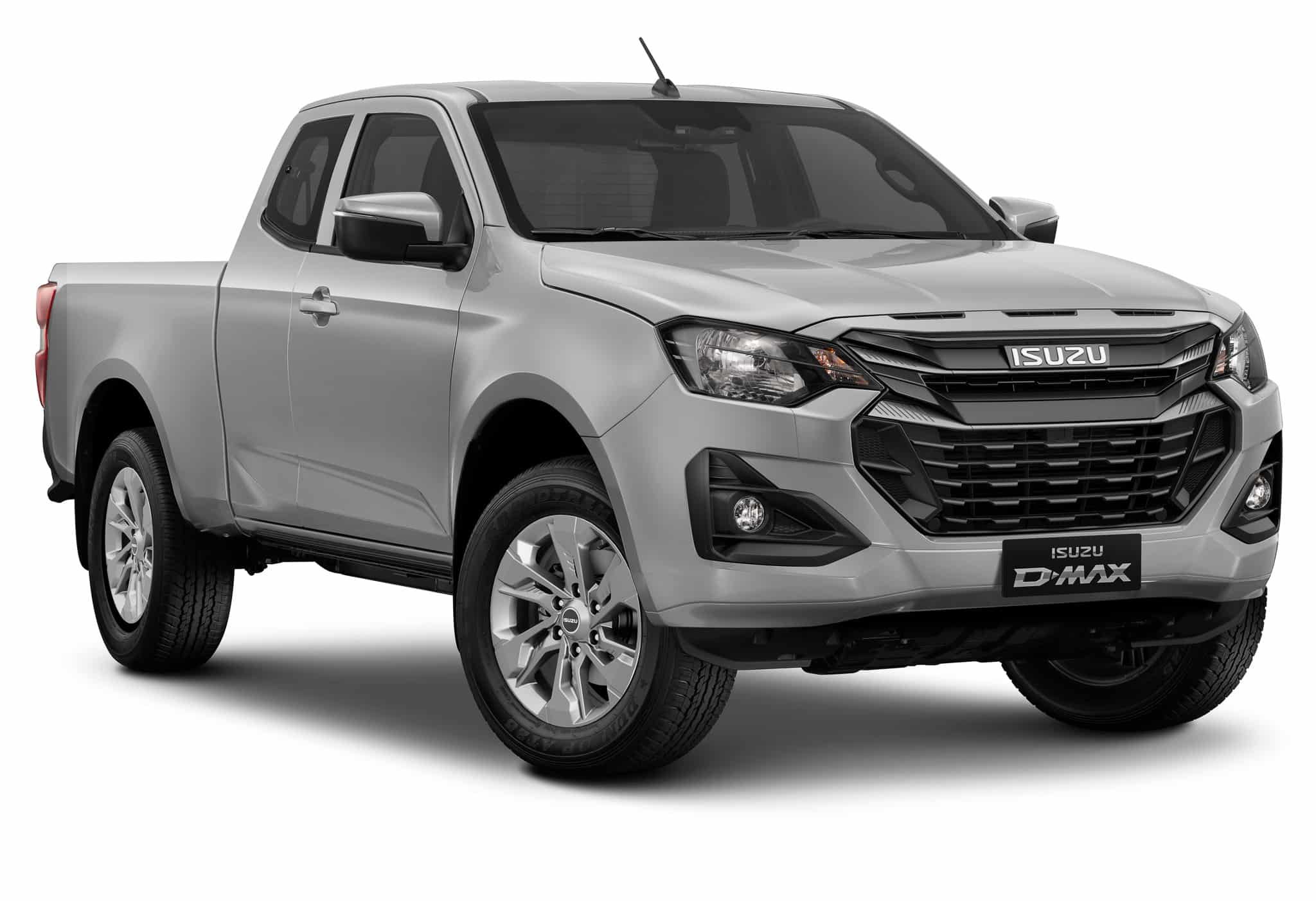 Pick-up Isuzu D-MAX gris argenté, calandre noire et cabine approfondie sur fond blanc.