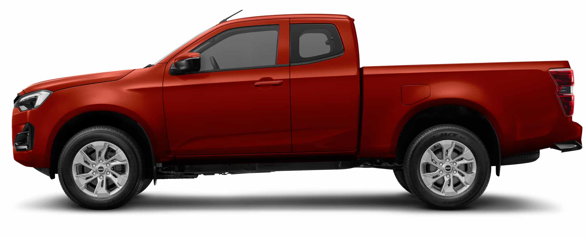 Pick-up Isuzu D-Max rouge, cabine allongée, profil latéral net avec jantes en alliage argentées.
